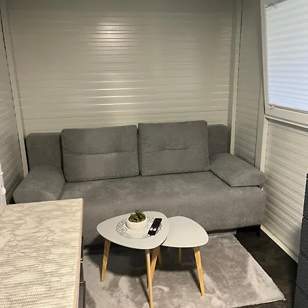 Mobile T&n - Camp Apartment Velenje