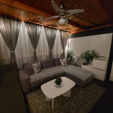 Apartment Mobile T&n - Camp