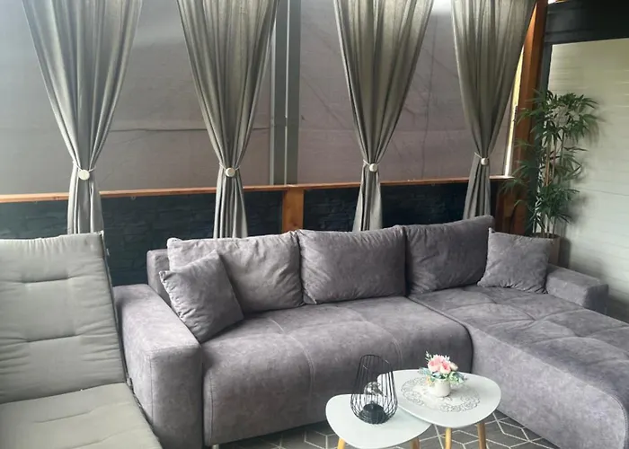 Апартаменты Mobile T&n - Camp Веленье